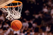 外援的防守态度：进攻万花筒，防守万人捅，进攻万花筒防守万人捅nba