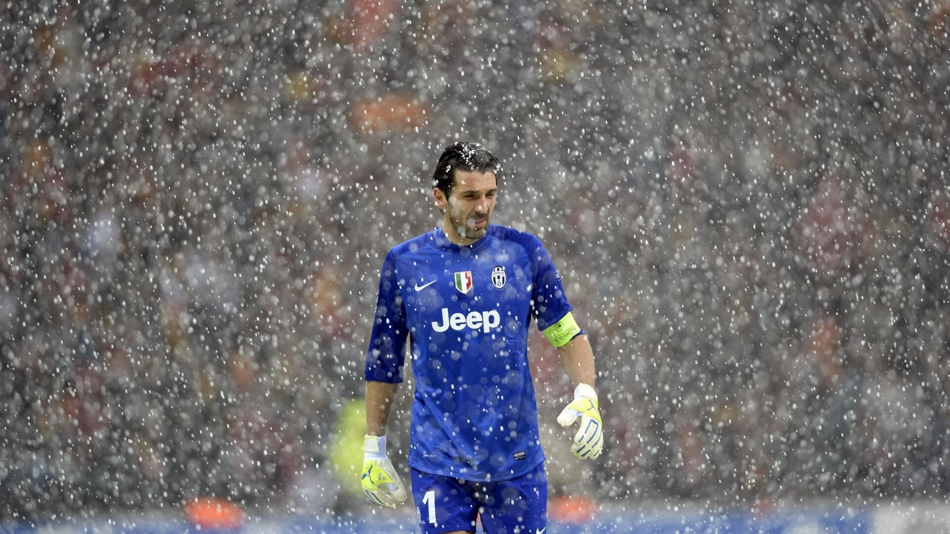 英超激情冲刺:胜负只在一线之间!,英超现场